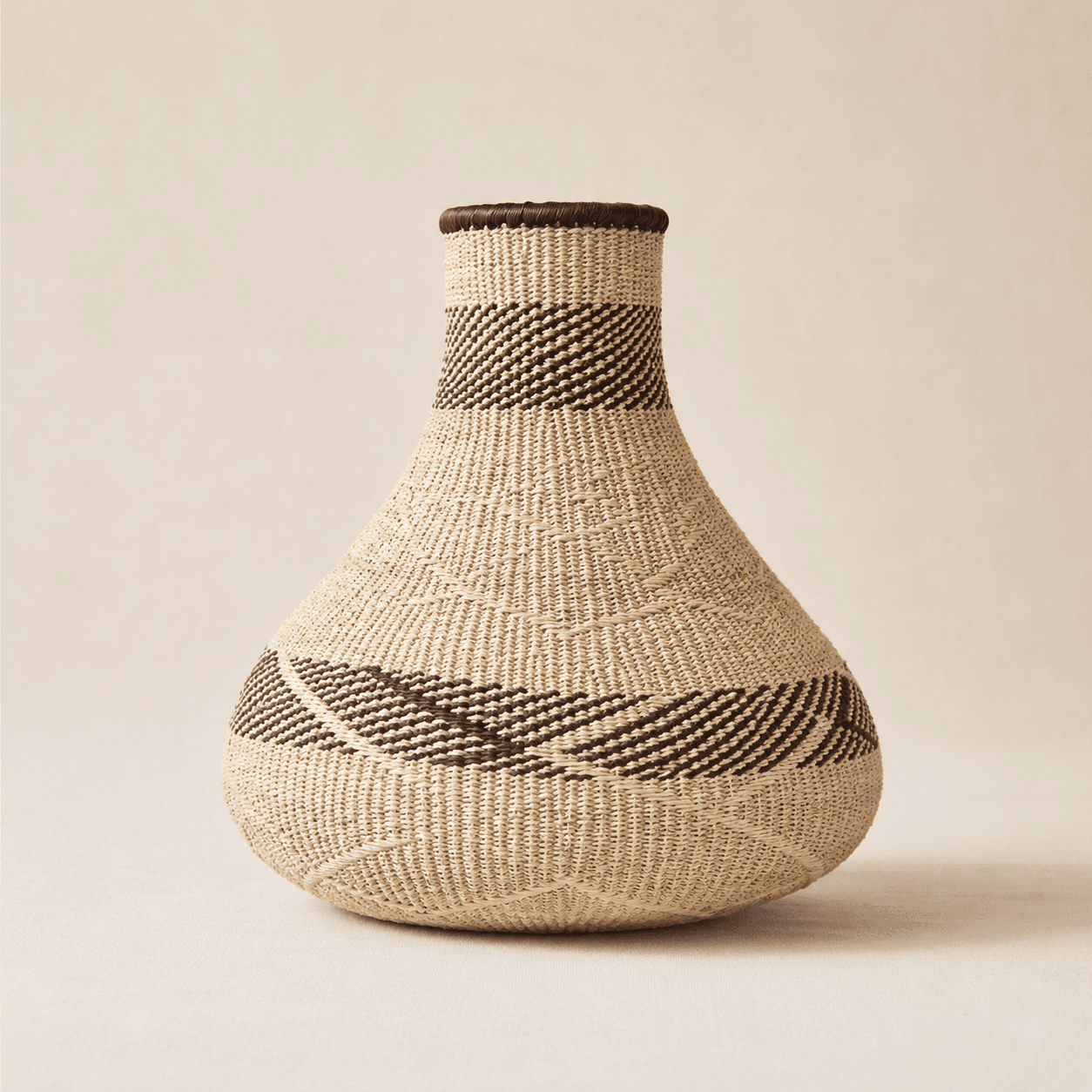 Canasto Pot Tonga · Fibras naturales · Zimbabue · Kalathia